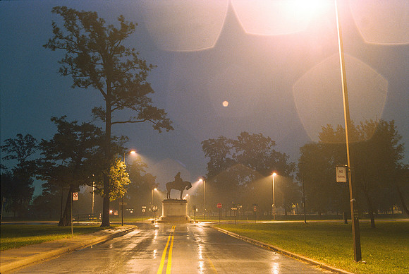 Pubic Park - Williams Statue Rain